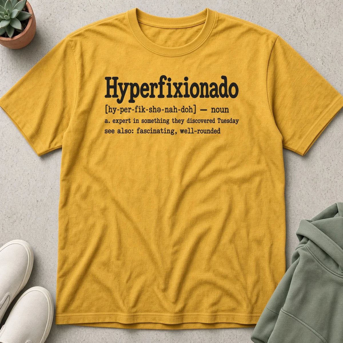 Hyperfixionado T-Shirt in Mustard